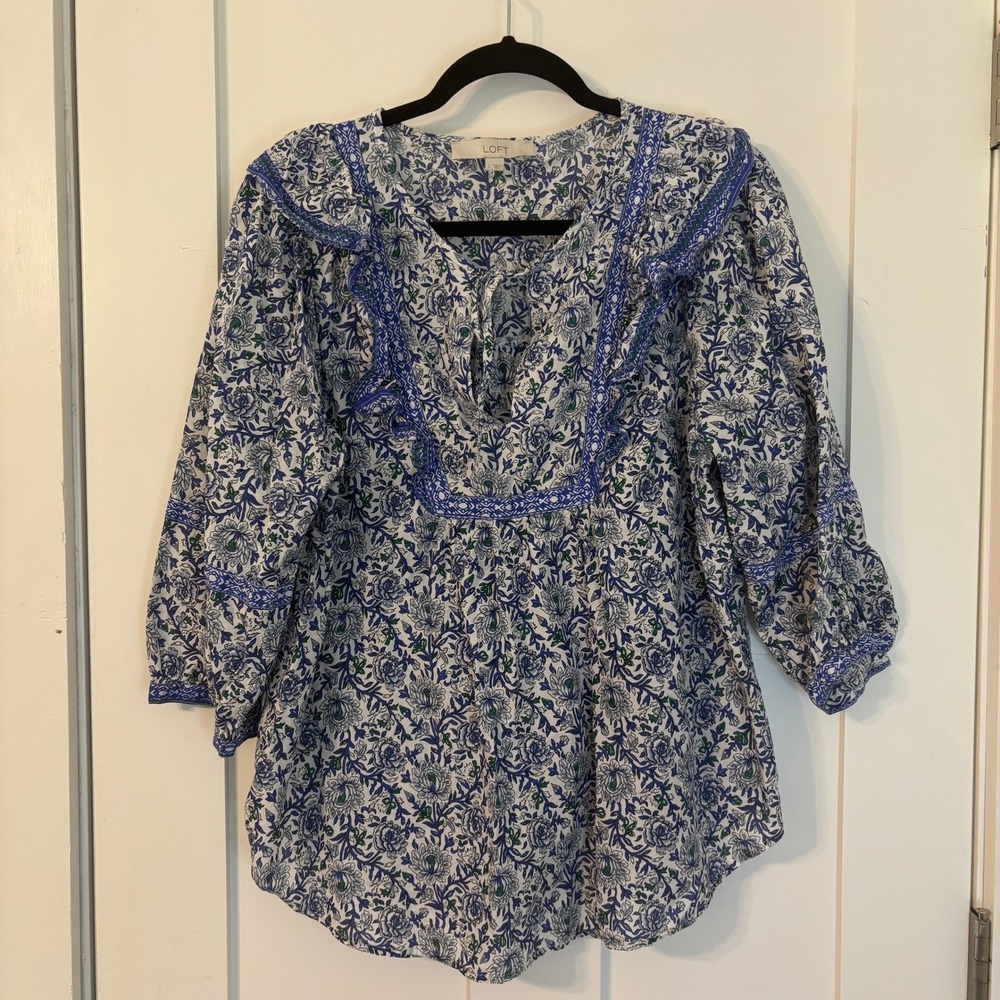 LOFT Floral Split Neck Blouse - Large - Blue & White 3/4 Sleeve Top Boho Spring